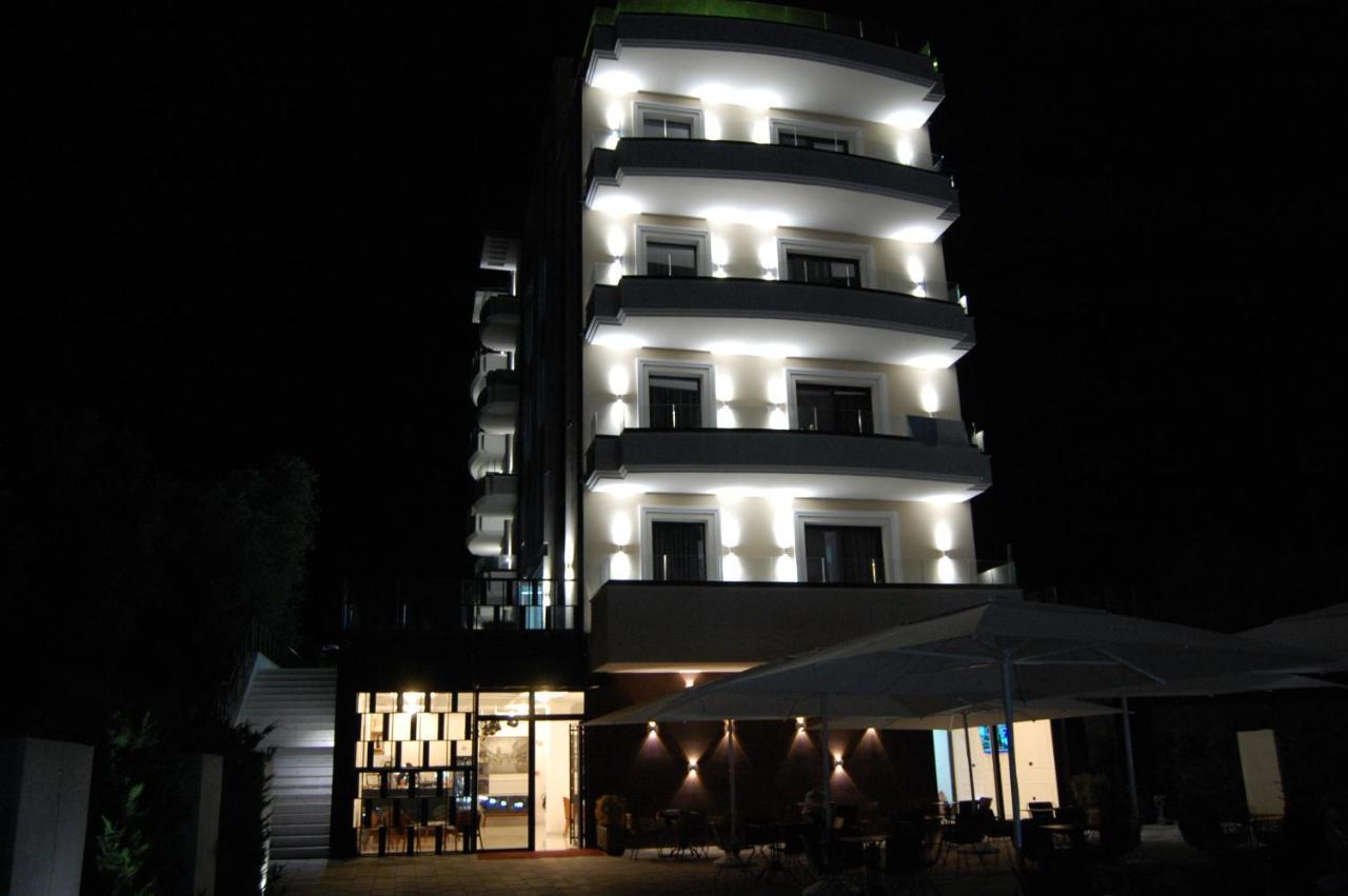 A&G Hotel Radhimë Екстериор снимка