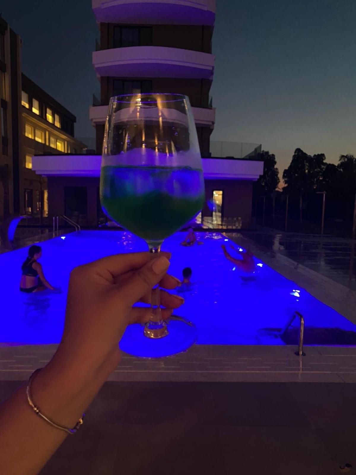 A&G Hotel Radhimë Екстериор снимка