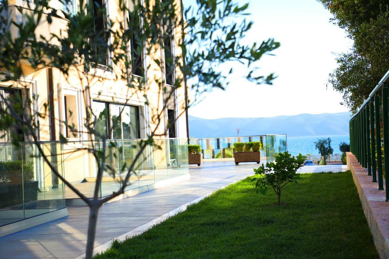 A&G Hotel Radhimë Екстериор снимка