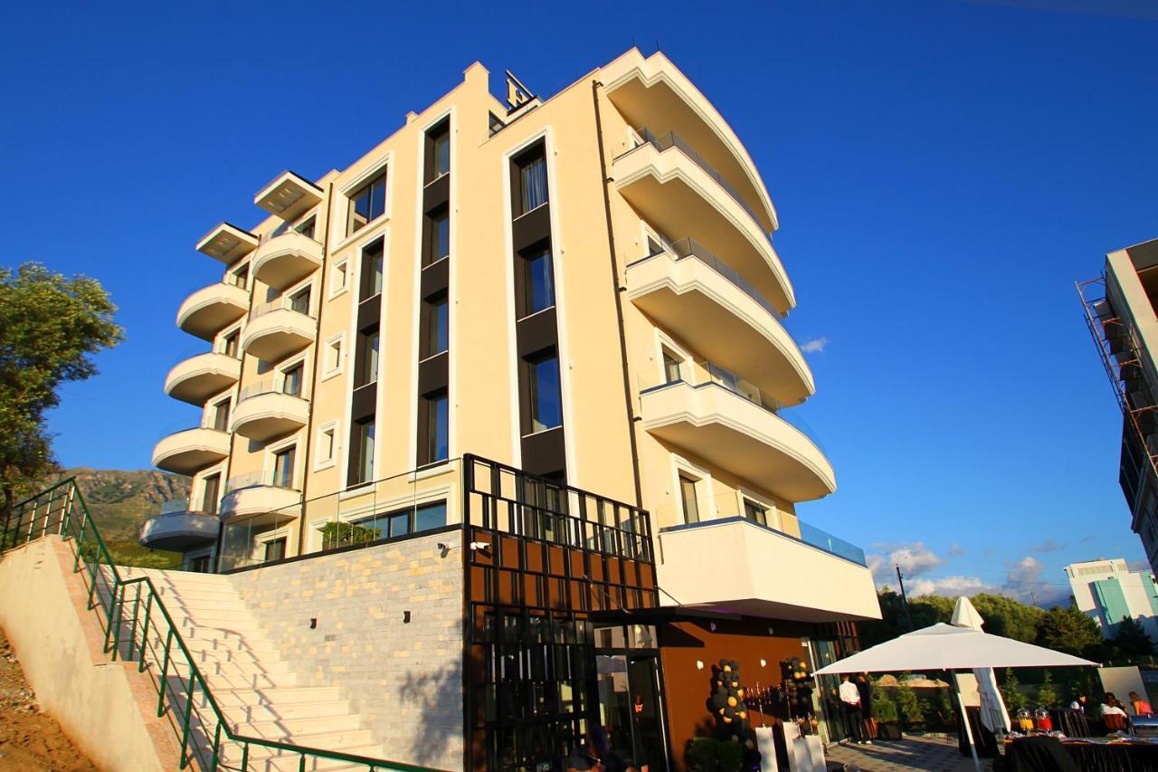 A&G Hotel Radhimë Екстериор снимка